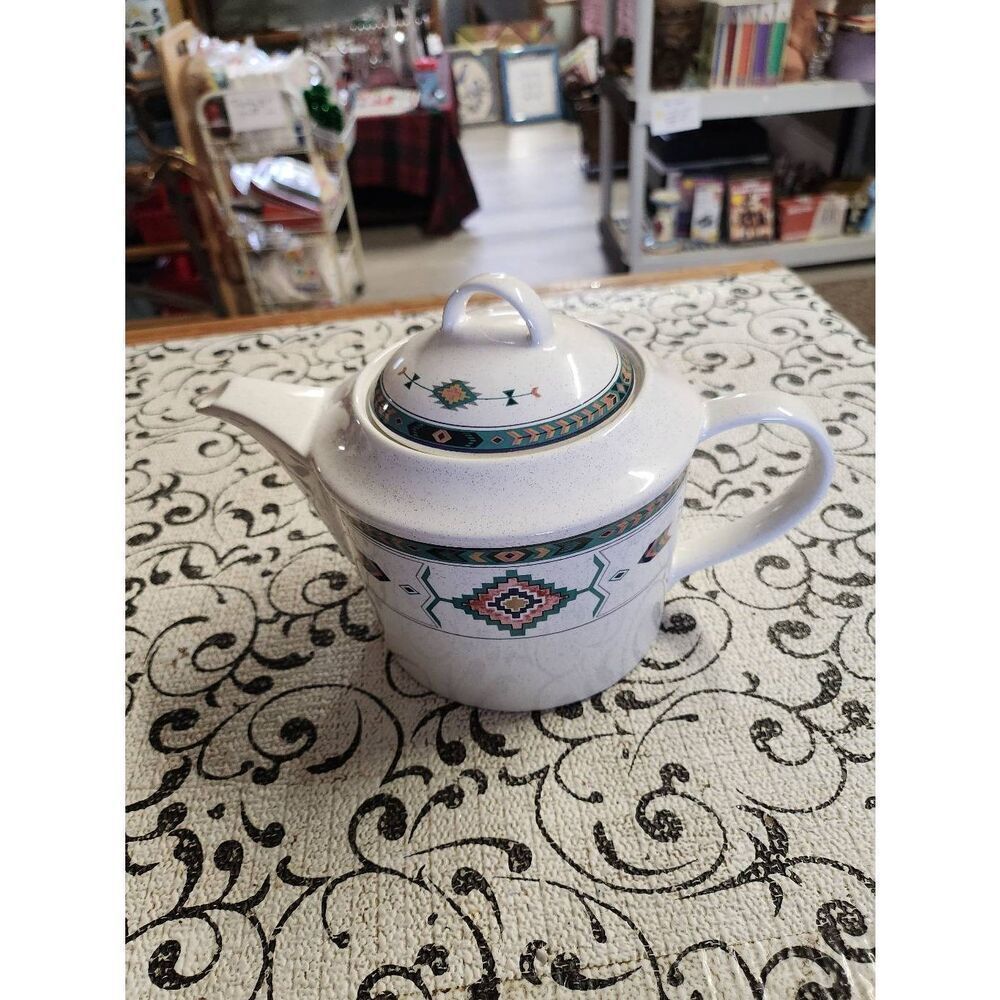Studio Nova Adrondack Teapot